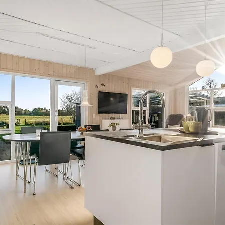 Herwarth - 400m From The Sea By Interhome Себю